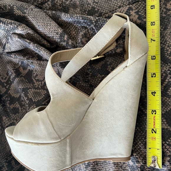 COPY - Steve Madden Xternal Size 6.5 - Picture 10 of 11